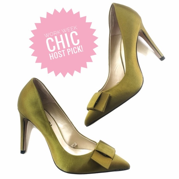 Zara Shoes - ⭐️HOST PICK⭐️ Zara Green Heels